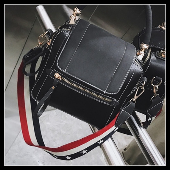 NEW KATE Tote Crossbody - Picture 6 of 8